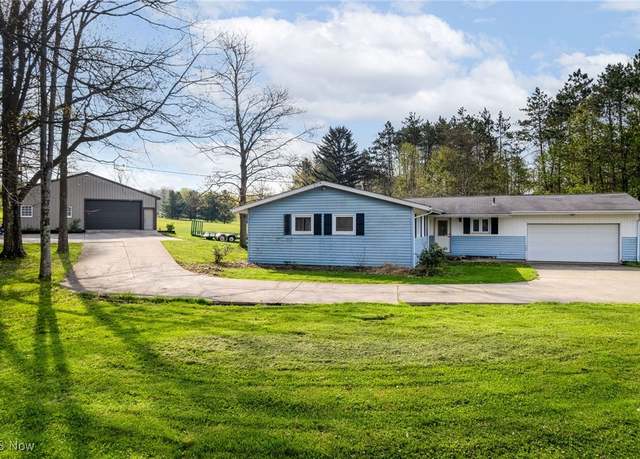 Property at 2803 W 130th St, Hinckley, OH 44233, 3 beds, 1.5 baths