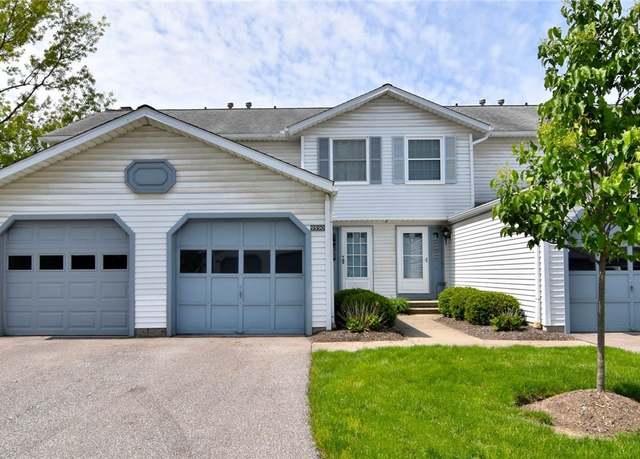 Property at 9590 E Idlewood Dr, Twinsburg, OH 44087, 2 beds, 1.5 baths