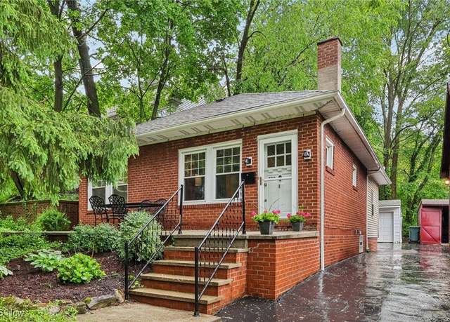 Property at 2764 Euclid Heights Blvd, Cleveland Heights, OH 44106, 3 beds, 2 baths