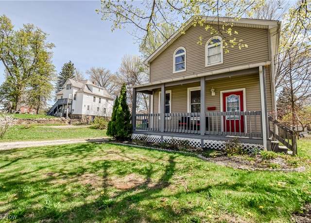 Property at 37 S Cedar St, Geneva, OH 44041, 3 beds, 1.5 baths