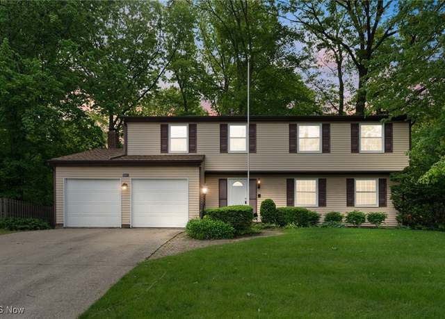 Property at 5601 Sunset Dr, Hudson, OH 44236, 4 beds, 2.5 baths