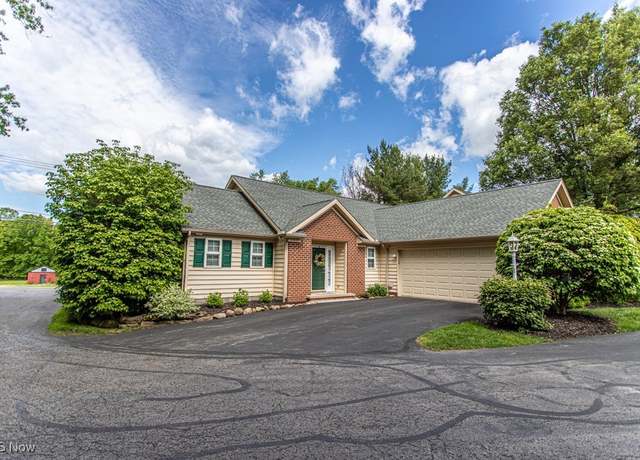 Property at 8121 Hitchcock Rd #1, Youngstown, OH 44512, 2 beds, 2 baths