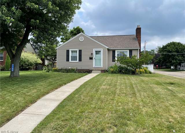 Property at 1162 Miles Ave SW, Canton, OH 44710, 3 beds, 1 bath