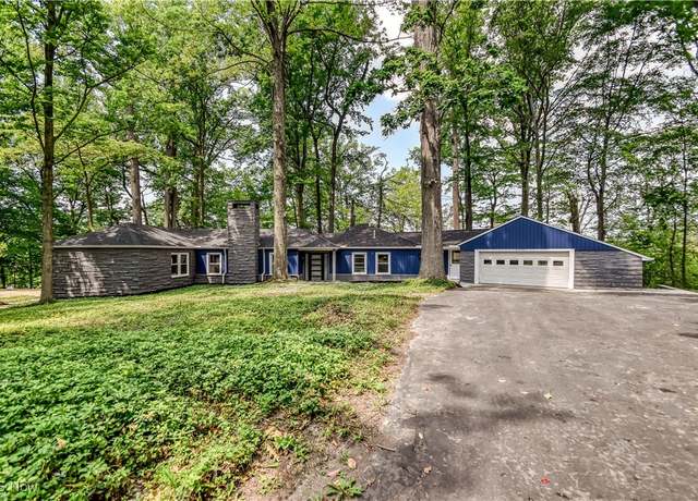 Property at 2531 Timberline Dr, Willoughby Hills, OH 44094, 3 beds, 2.5 baths