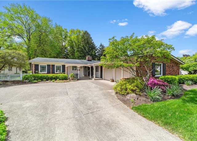 Property at 30509 Ednil Dr, Bay Village, OH 44140, 3 beds, 2 baths