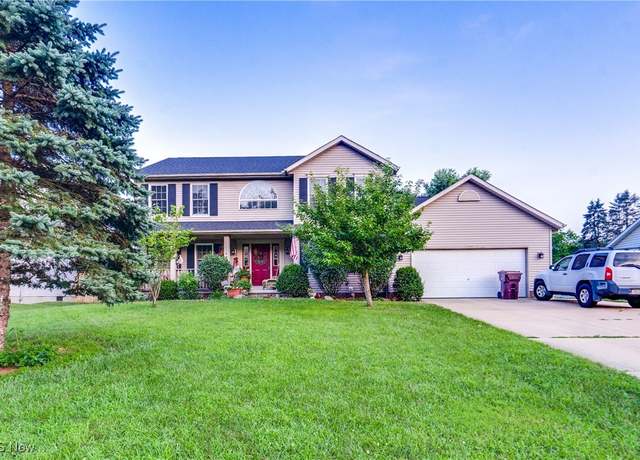 Property at 11912 Packets St NW, Canal Fulton, OH 44614, 5 beds, 2.5 baths
