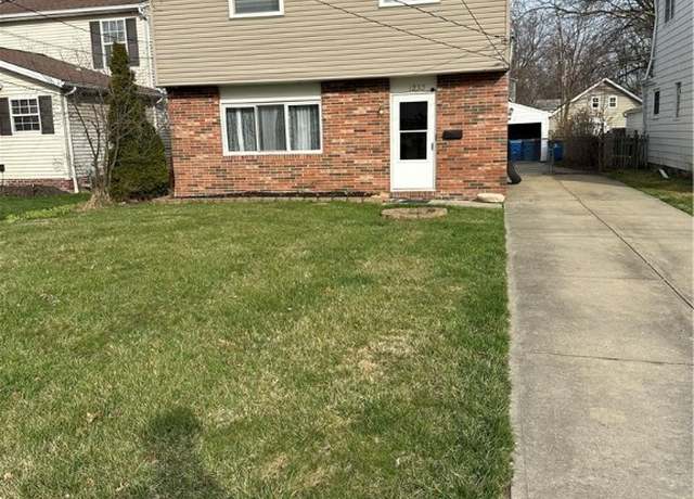 Property at 1233 Hulett Ave, Eastlake, OH 44095, 3 beds, 1.5 baths
