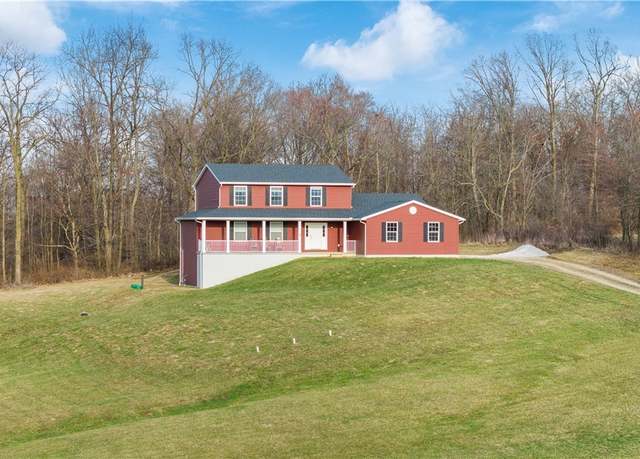 Property at 7622 Fredericksburg Rd, Fredericksburg, OH 44627, 4 beds, 2.5 baths