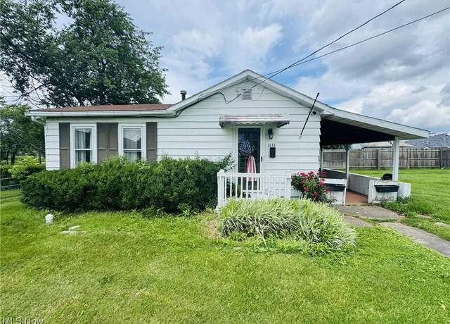 Property at 1131 Federal Ave, Zanesville, OH 43701, 2 beds, 1 bath