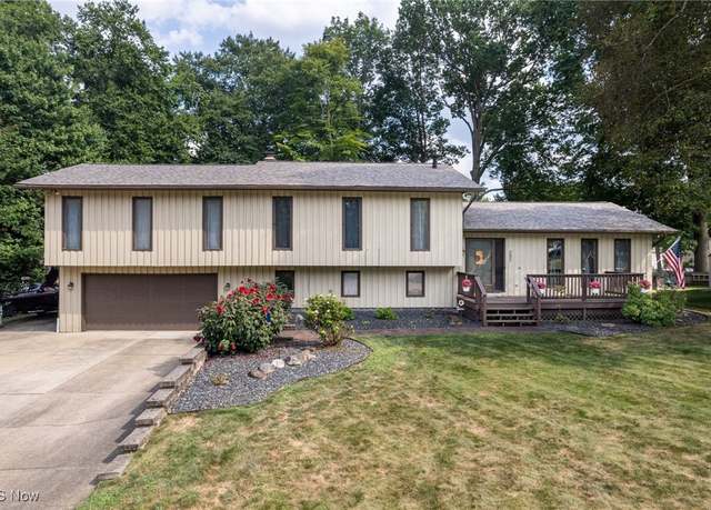 Property at 293 Fawnwood Dr, Tallmadge, OH 44278, 5 beds, 4 baths