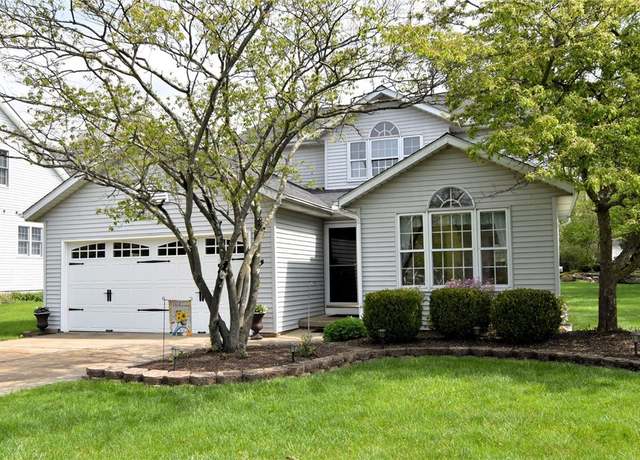 Property at 298 Hillside Dr, Chagrin Falls, OH 44022, 3 beds, 2.5 baths
