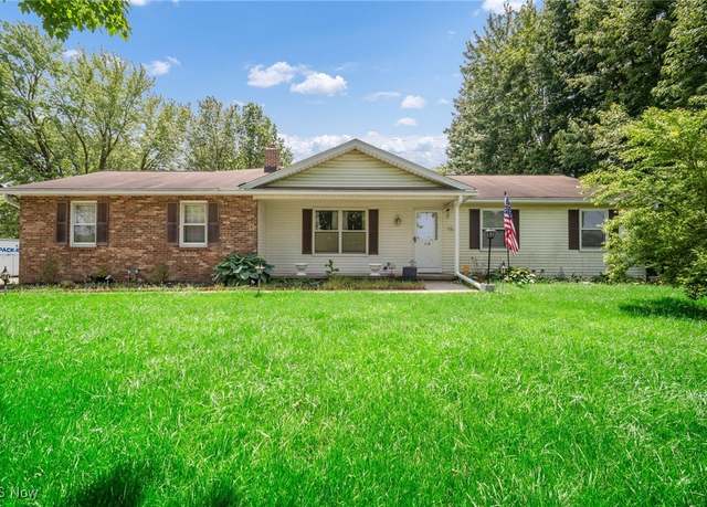 Property at 670 Bartlett Rd, Aurora, OH 44202, 3 beds, 2 baths