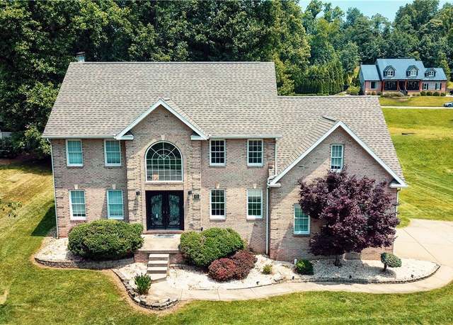 Property at 5123 Glenbrook Dr, Vienna, WV 26105, 4 beds, 3.5 baths