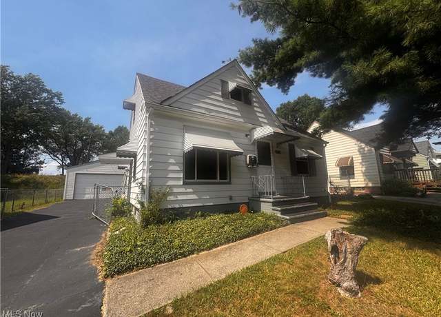 Property at 20105 Maple Heights Blvd, Maple Heights, OH 44137, 3 beds, 1 bath