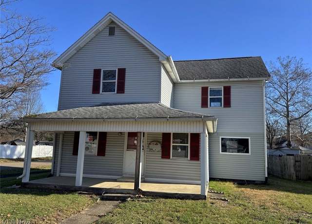 Property at 336 N 11th St, Coshocton, OH 43812, 3 beds, 1.5 baths