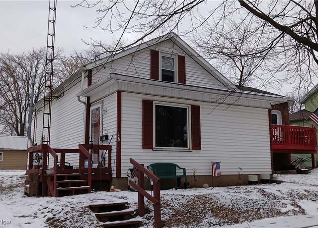 Property at 147 SW Saint Clair Ave, New Philadelphia, OH 44663, 2 beds, 1 bath