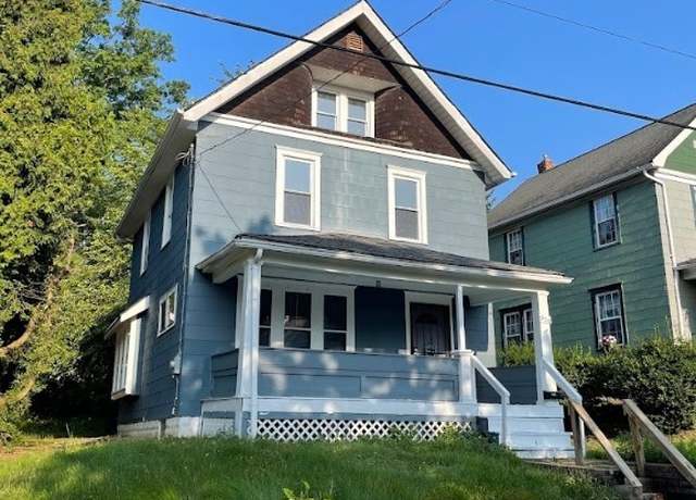 Property at 950 Avon St, Akron, OH 44310, 4 beds, 1 bath