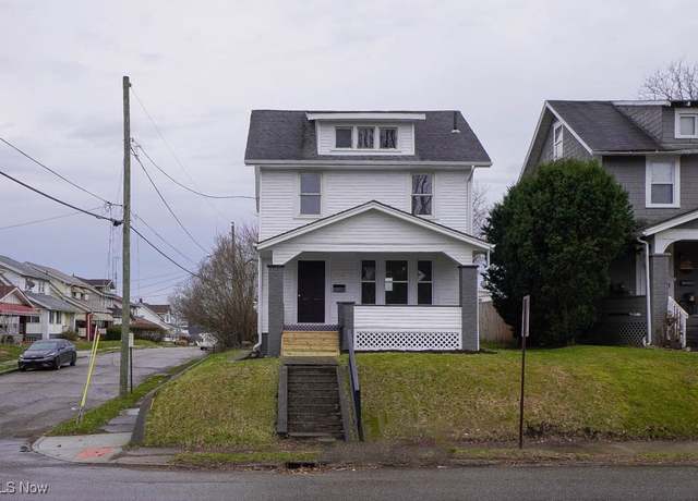 Property at 2724 11th St SW, Canton, OH 44710, 4 beds, 2 baths