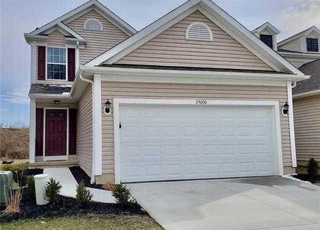 Property at 29090 Pembrooke Blvd, Olmsted Twp, OH 44138, 4 beds, 2.5 baths