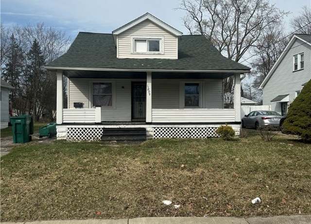 Property at 15809 Raymond St, Maple Heights, OH 44137, 3 beds, 1 bath