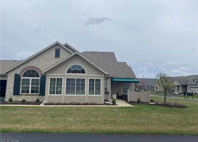 Property at 2701-A Chateau Dr, Port Clinton, OH 43452, 2 beds, 2 baths