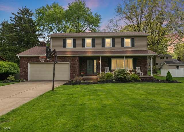 Property at 275 Mistwood Dr, Tallmadge, OH 44278, 4 beds, 2.5 baths