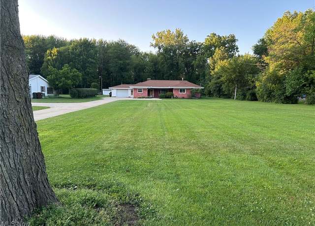 Property at 42288 Griswold Rd, Elyria, OH 44035, 3 beds, 2.5 baths