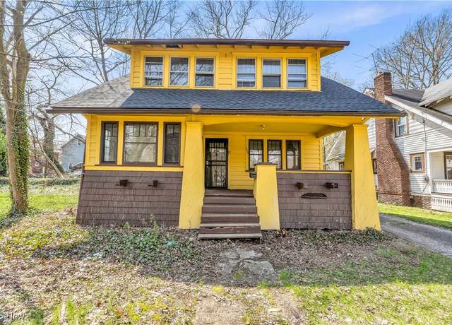 Property at 908 Stadelman Ave, Akron, OH 44320, 4 beds, 1 bath