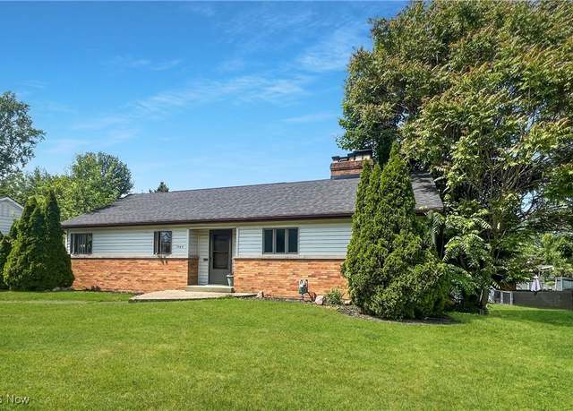 Property at 1165 Park Ave, Amherst, OH 44001, 4 beds, 3 baths