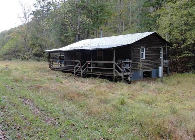 Property at 956 Hog Run Rd, New Martinsville, WV 26155, 3 beds, 1 bath