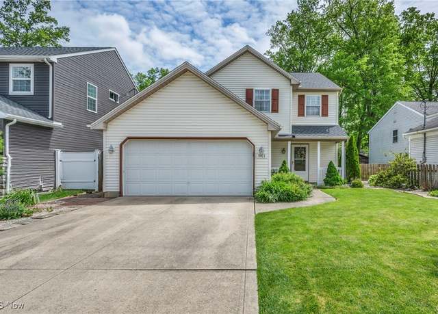 Property at 5921 Eastview Ave, North Ridgeville, OH 44039, 3 beds, 2.5 baths