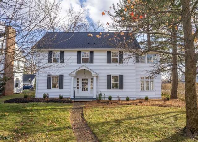 Property at 190 Aurora St, Hudson, OH 44236, 4 beds, 3.5 baths
