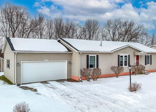 Property at 9135 Warbler Ct, Streetsboro, OH 44241, 3 beds, 2 baths
