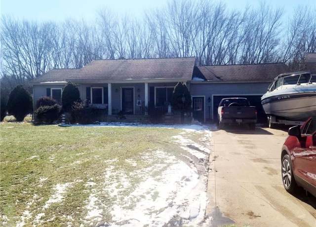 Property at 6446 Hawthorne Dr, Andover, OH 44003, 2 beds, 2 baths