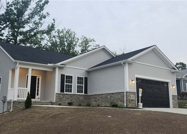 Property at 25 Blue Heron Ct, Painesville, OH 44077, 3 beds, 3 baths