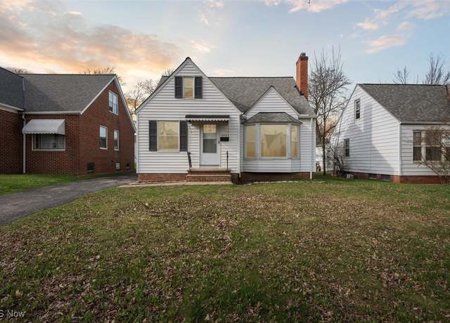 Property at 4085 Bayard Rd, South Euclid, OH 44121, 3 beds, 2 baths