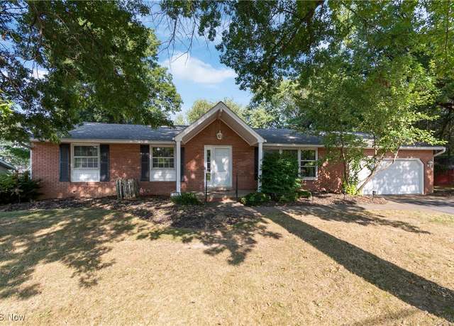 Property at 515 Oneida Ave NW, Canton, OH 44708, 4 beds, 3.5 baths