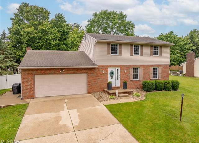 Property at 10571 Mogadore Ave NW, Uniontown, OH 44685, 4 beds, 2.5 baths