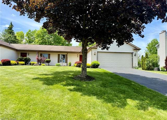 Property at 524 Shadydale Dr, Canfield, OH 44406, 2 beds, 1.5 baths