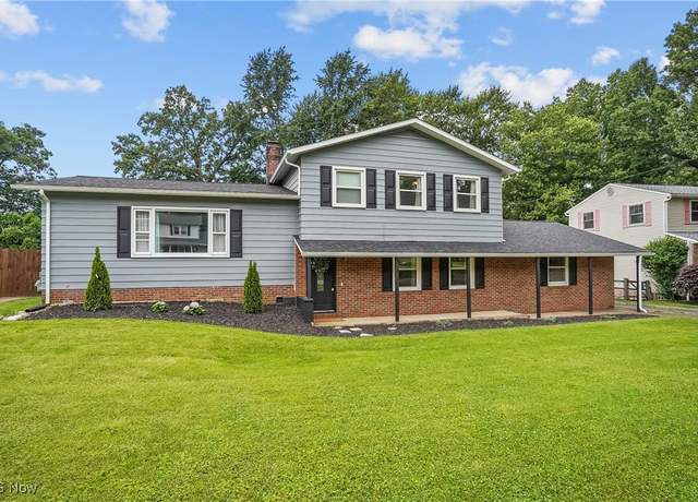 Property at 4623 Woodside Ave NW, Canton, OH 44709, 3 beds, 2 baths