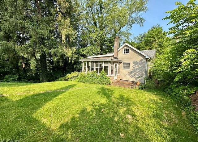 Property at 102 Wylie Dr, Short Creek, WV 26058, 2 beds, 1 bath