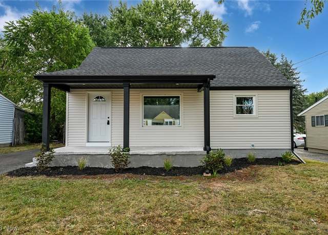 Property at 2940 Ellis Ave NE, Canton, OH 44705, 3 beds, 1 bath