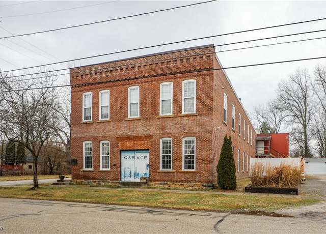 Property at 241 Myrtle St, Ravenna, OH 44266, 3 beds, 3.5 baths