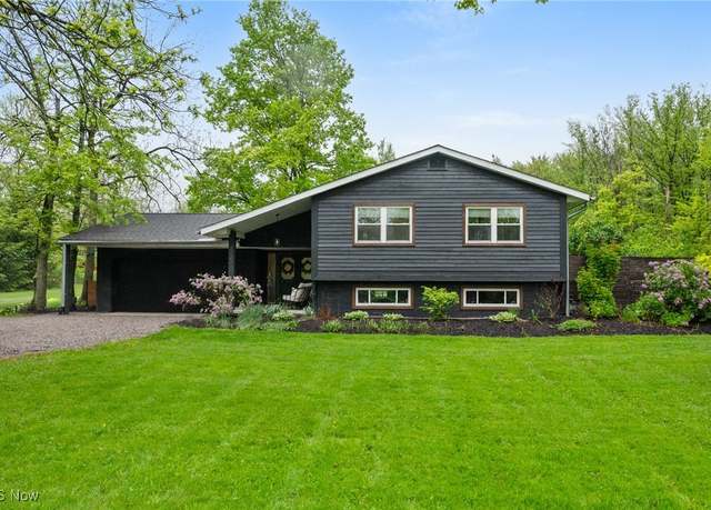 Property at 3023 Ravenna St, Hudson, OH 44236, 4 beds, 2 baths