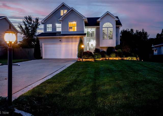 Property at 5183 Silver Maple Ln, Medina, OH 44256, 4 beds, 3.5 baths