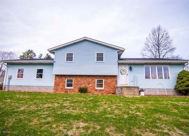 Property at 67070 Willow Brook Ln, Bellaire, OH 43906, 3 beds, 2 baths