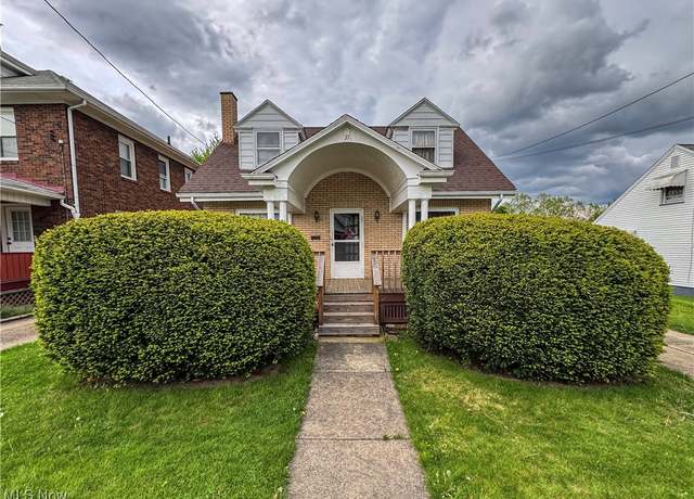 Property at 35 N Glenellen Ave, Youngstown, OH 44509, 4 beds, 2.5 baths