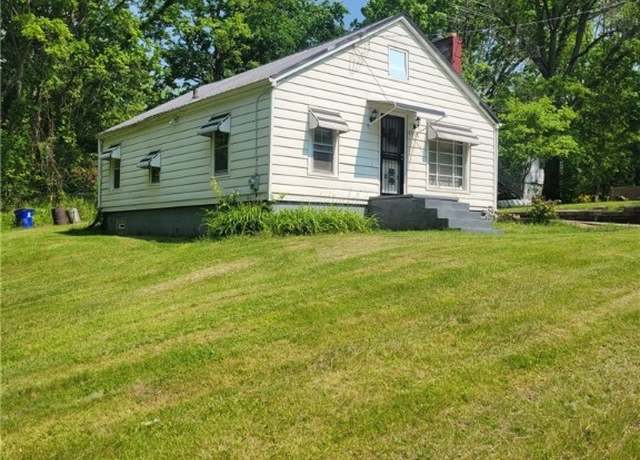 Property at 6579 Henderson St, Ravenna, OH 44266, 2 beds, 1 bath