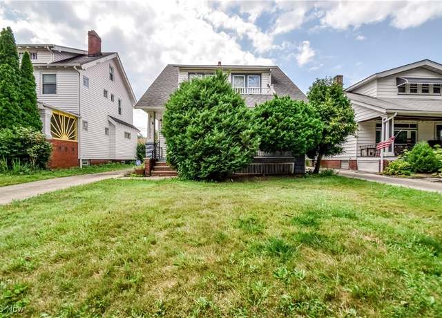 Property at 3934 W 158th St, Cleveland, OH 44111, 4 beds, 1 bath