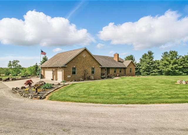 Property at 12094 Snode St NE, Alliance, OH 44601, 5 beds, 3.5 baths